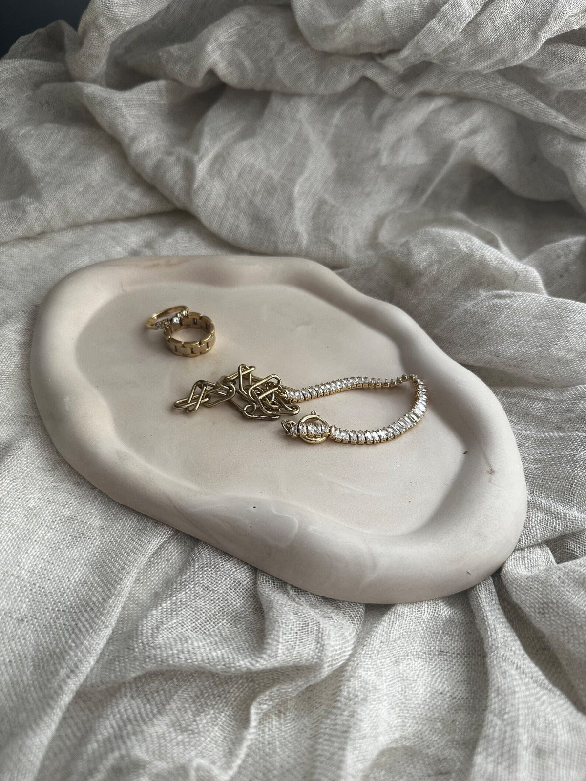 Cloud Irregular Concrete Tray, Jewelry Perfume Tray, Coffee Tray.