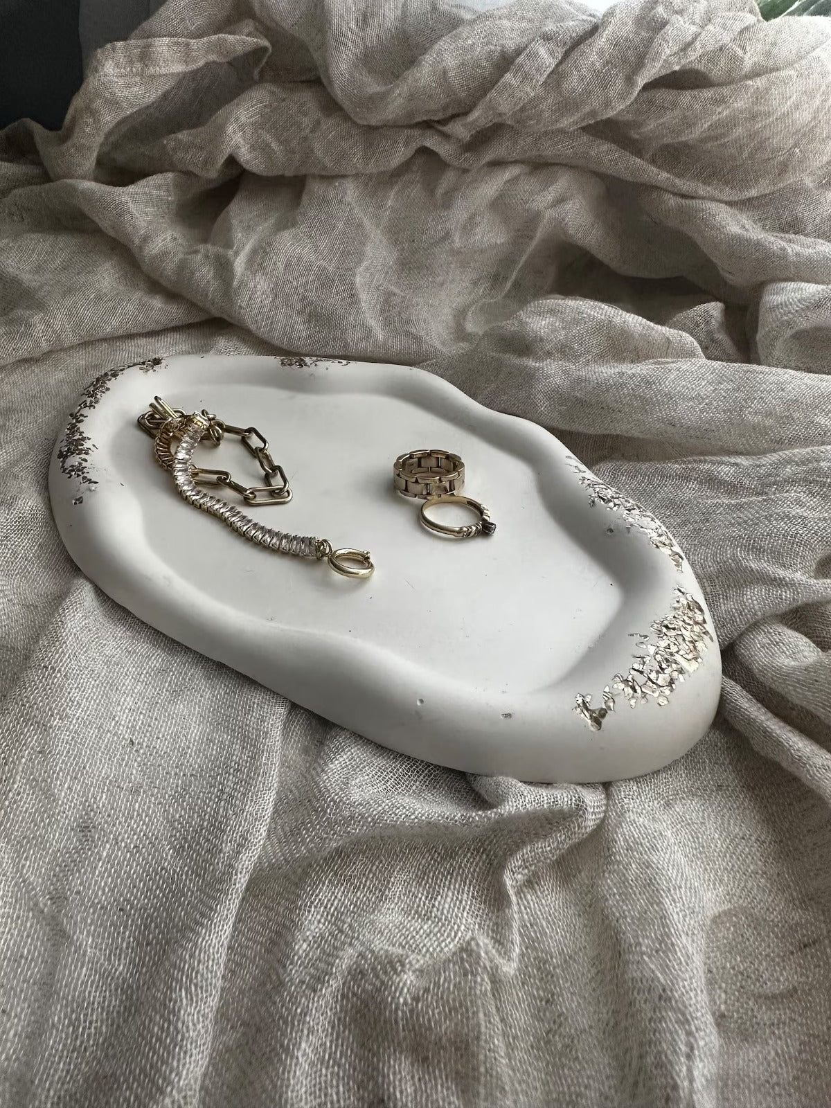 Cloud Irregular Concrete Tray, Jewelry Perfume Tray, Coffee Tray.