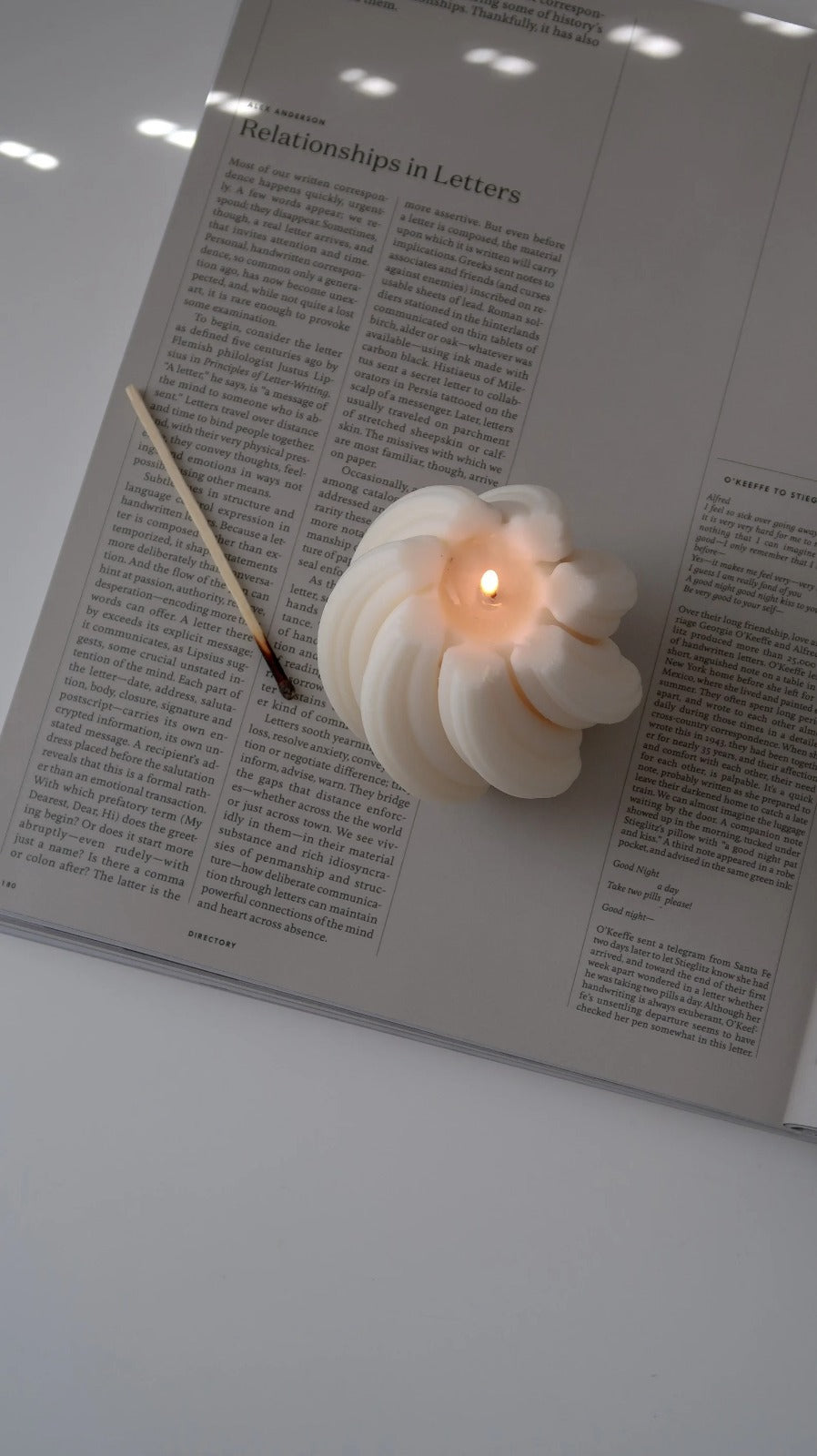 Swirl Ribbed Candle